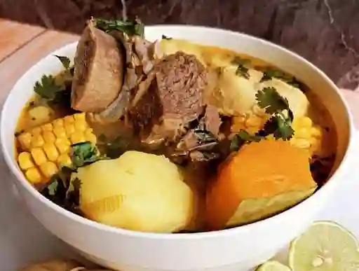 Cazuela de vacuno