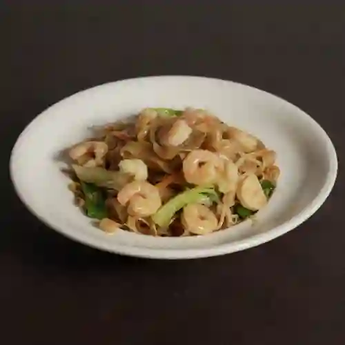 Fettuccine con Camarones y Vegetales