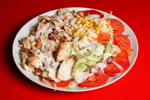 Ensalada con Kebab+Bebida Lata 350 ml
