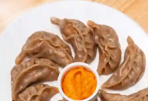 Momo Chicken (8 Unidades)