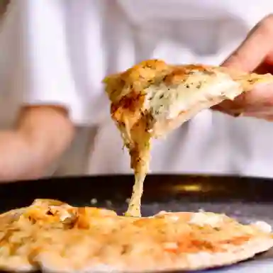 Pizza Fugazza Fito Valdivieso 32