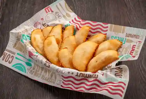 Empanadas x 12