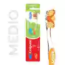 Cepillo de Dientes Colgate Twister Medio 2 Und