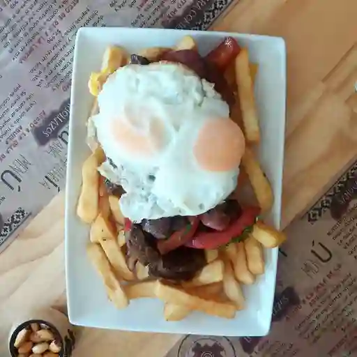 Fuente de Lomo Saltado