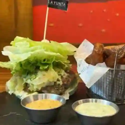 Not Pan Burger la Yunta + Papas