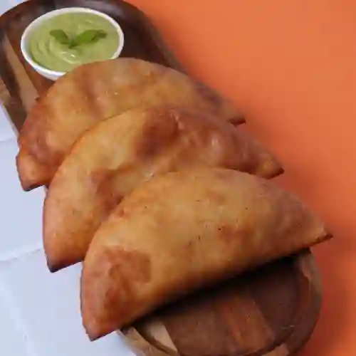 4 Empanadas + Papelón (exclusivo Rappi)