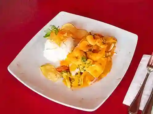 Reineta en Salsa de Mariscos