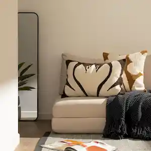 Cojín Tela Bouclé Con Diseño Beige