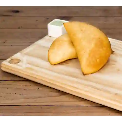 Empanada Caraota Queso