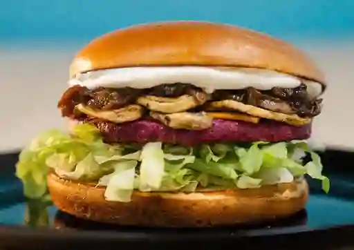 Burger Betarraga Quinoa Papas Fritas