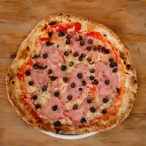 Pizza Napolitana Aceitunas Negras