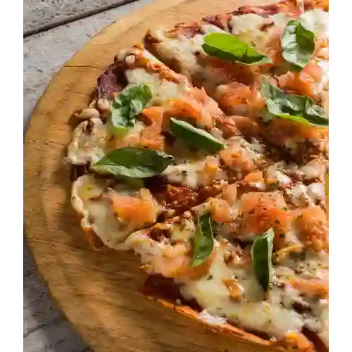 Pizza Tomate Albahaca ( Familiar)