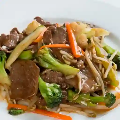 Chapsui de Carne con Arroz