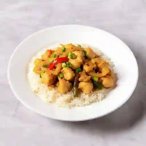 Diente Dragon Pollo Con Arroz Chaufan