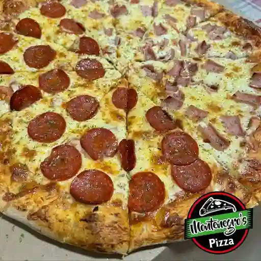 Pizza Familiar Mitad Pepperoni y Jamón