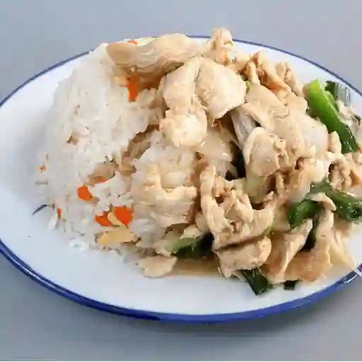 Colación pollo mongoliana ají y arroz