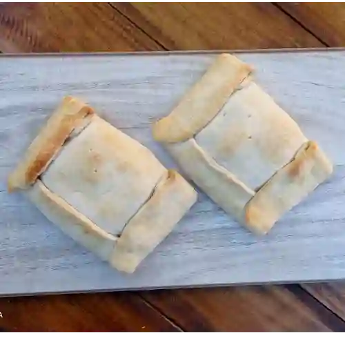2 Empanadas de Pino Tradicional