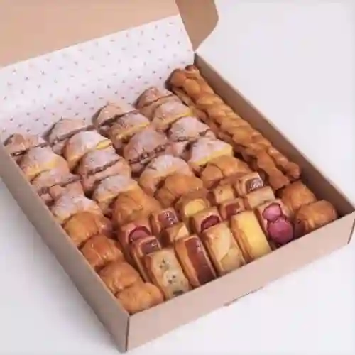 Caja Feliz Cumpleaños: 50 Unids Coctel