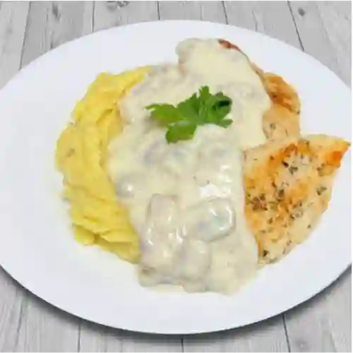 Pollo Mushroom con Puré de Papa