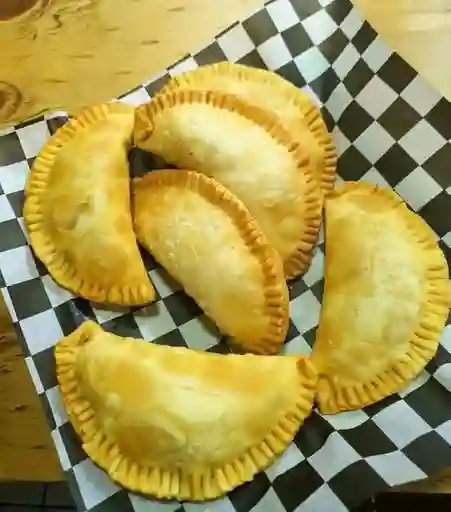 10 Empanadas de Queso
