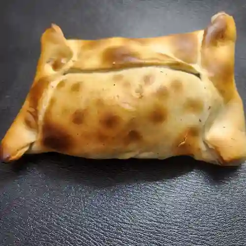 Empanada de Pollo Queso