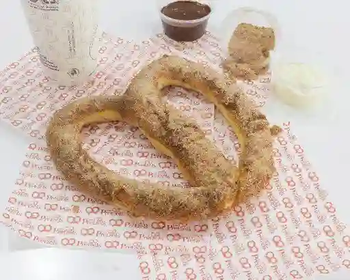 Pretzel tradicional de azúcar canela