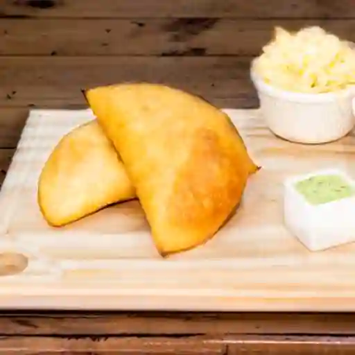 Empanada Gordon Blue Carne