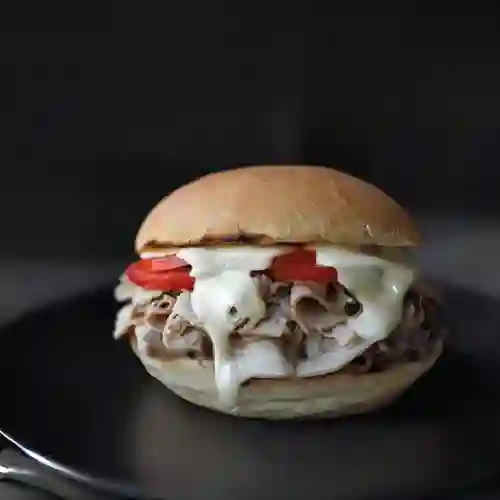 Sándwich de Lomito y Tomate