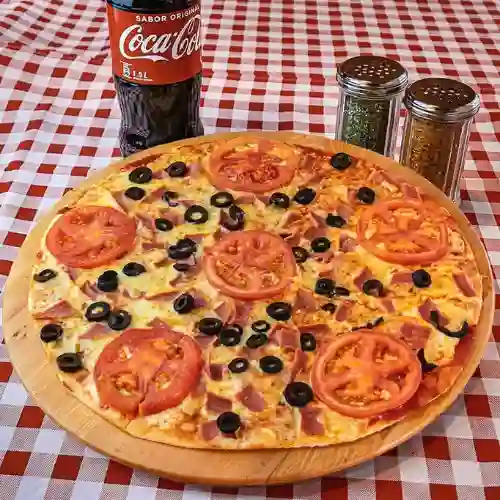 2x1 Pizza Mediana + Bebida 1.5 Lts