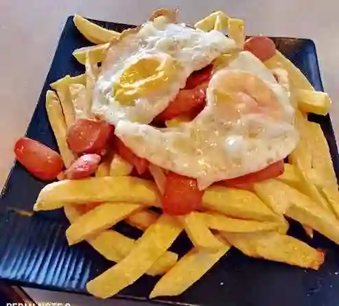 Salchipapas Royal