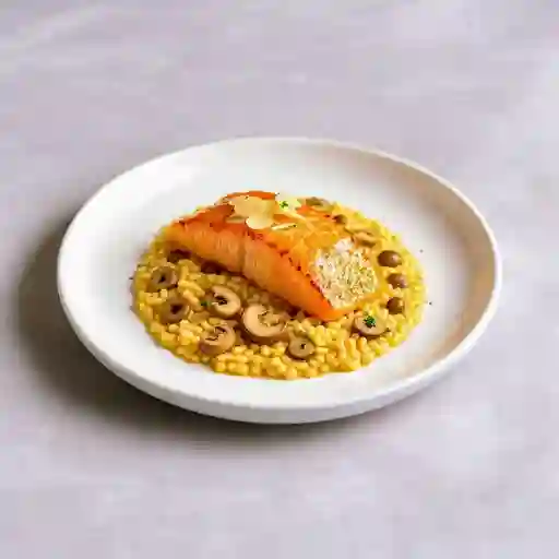 Risotto De Salmon Con Champinones Y Centolla