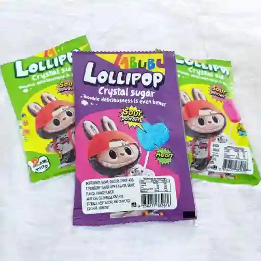 Chupete labubu con polvo dulce