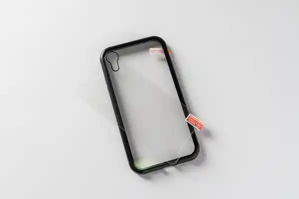 Case Magnética de Vidrio iPhone XR Negro