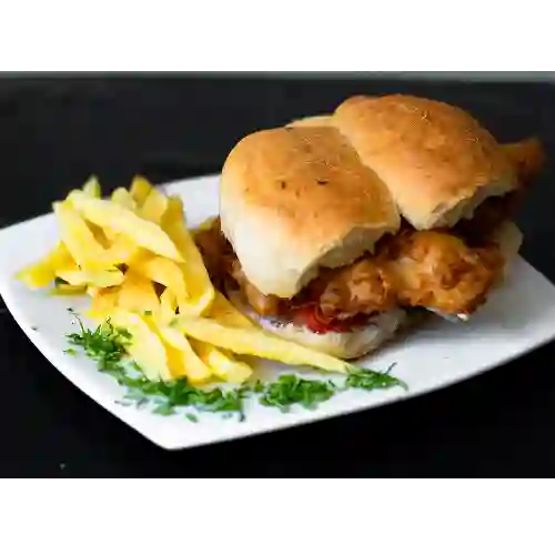 Sándwich de Pescado + Papas Fritas