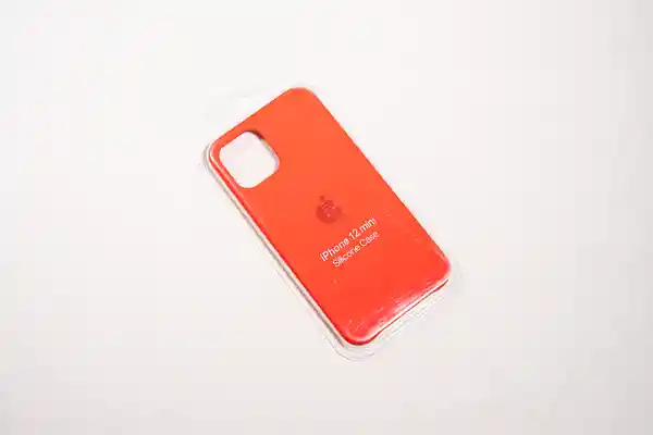 Case Silicone iPhone 12 Mini Rojo