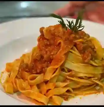 Fetuccini al Ragu de Carne