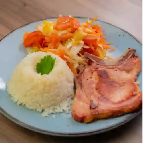 Chuletas Ahumada con Arroz y Ensalada