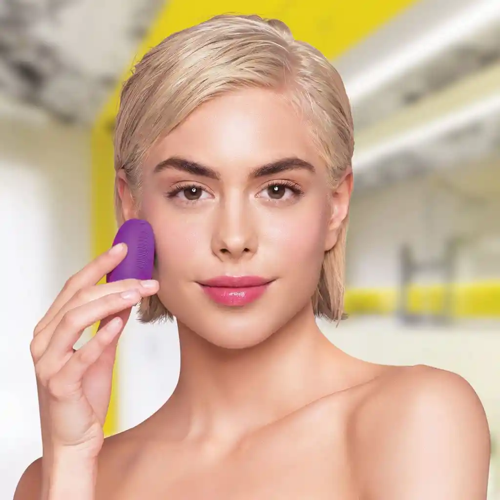 Foreo Luna Cepillo De Limpieza Facial Play Plus Purple