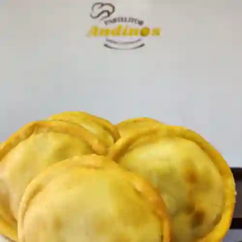 Pastelito Andino Carne Mechada