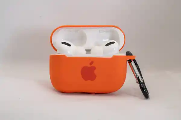 Funda Silicona Para AirPods Pro Naranjo