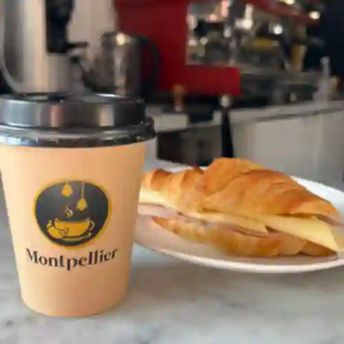 Croissant Cafe Mediano