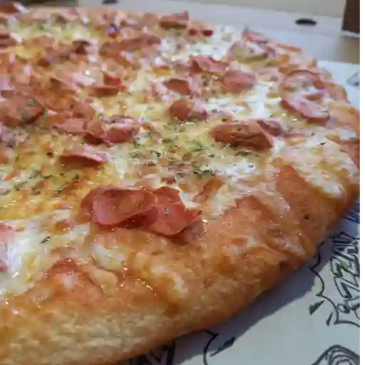 Pizza vienesa mediana