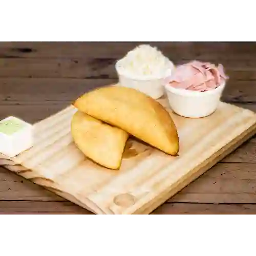 Empanada Jamón y Queso