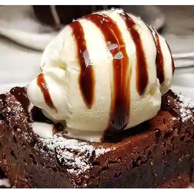 Brownie Manjar y Helado