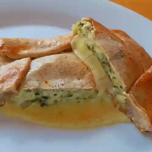 Empanada Alcachofa/espinaca/queso