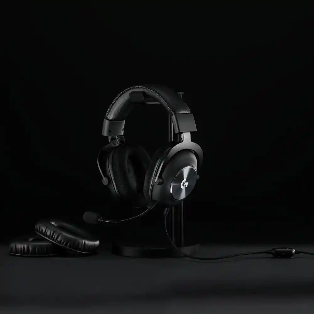 Logitech Audífonos Headset Gamer Pro