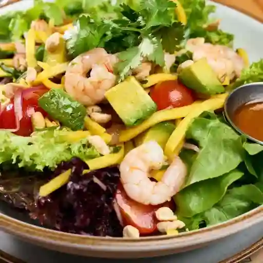 Mango  Camarón Salad