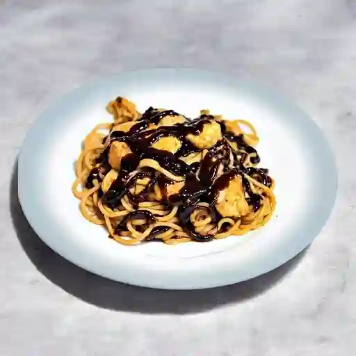 Jajangmyeon de Pollo