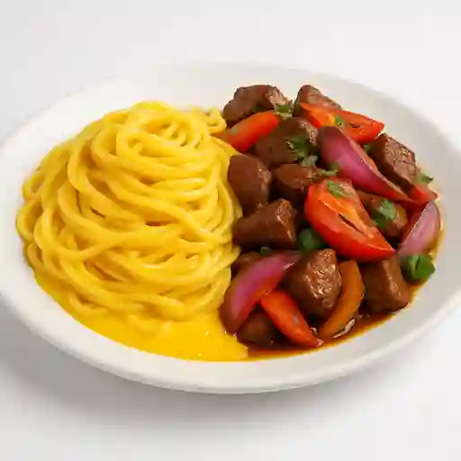 Tallarín Con Lomo Saltado