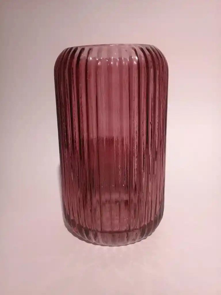 Florero vintage burdeo